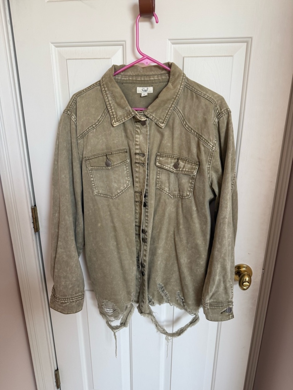 Distressed Jean jacket - Picture 4 of 5
